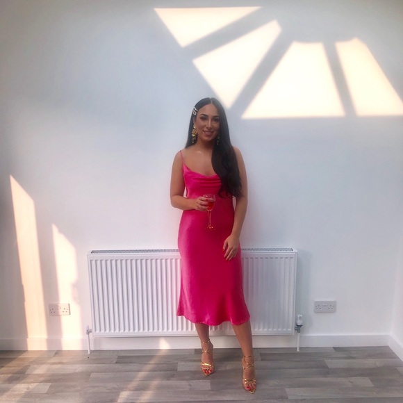 zara bright pink dress